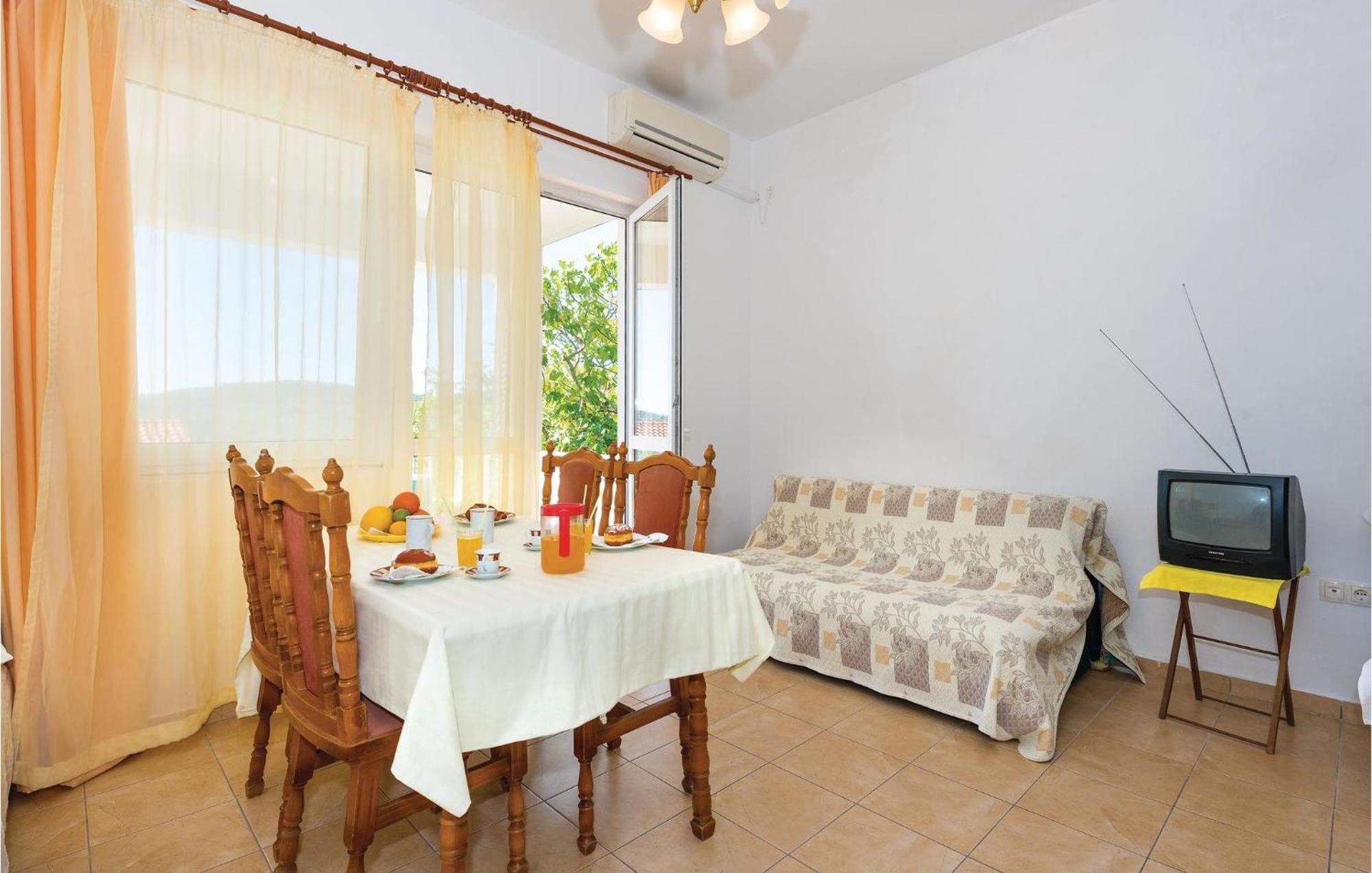 Amazing Apartment In Tisno With Wifi Exterior foto